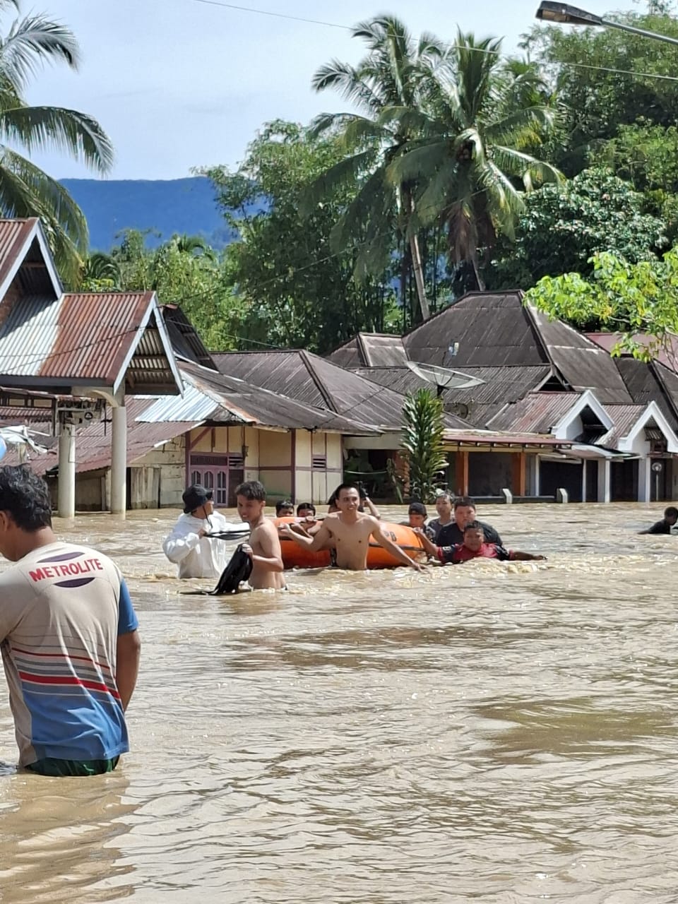 Kondisi Terkendali, Dinkes Lebong Minta Warga Tetap Waspada Penyakit Pascabanjir
