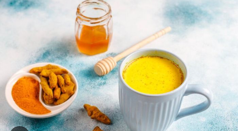 Manfaat Minum Susu Campur Kunyit, Wanita Pasti Suka
