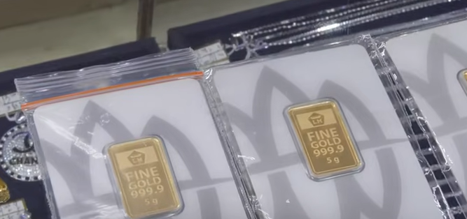 Perang Timur Tengah Dongkrak Harga Emas di Indonesia