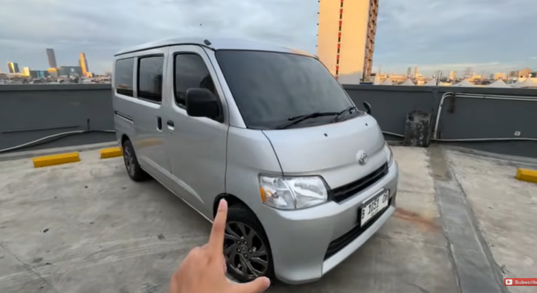 Gran Max Minibus tapi Matic: Toyota TownAce Versi Jepang yang Jadi Inspirasi