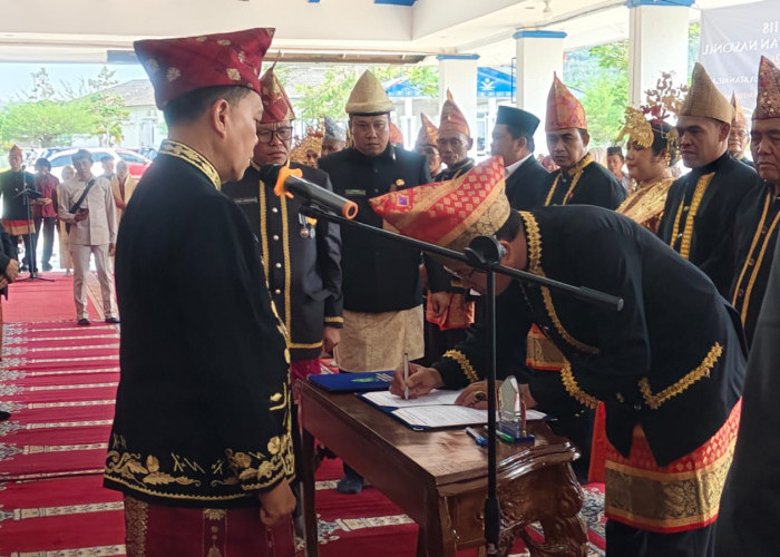 Penuhi Janji Politik Tentang Perda Adat Lebong , Bupati Azhari Lantik Pengurus BMA  2026-2031
