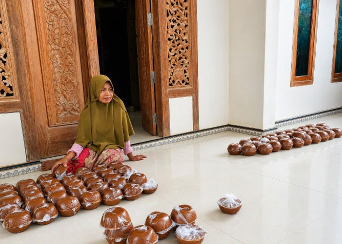 Kisah Sukses Rosidah UMKM  dari Sumenep  yang Sukses Membesarkan Usaha Gula Merah Berkat KUR BRI