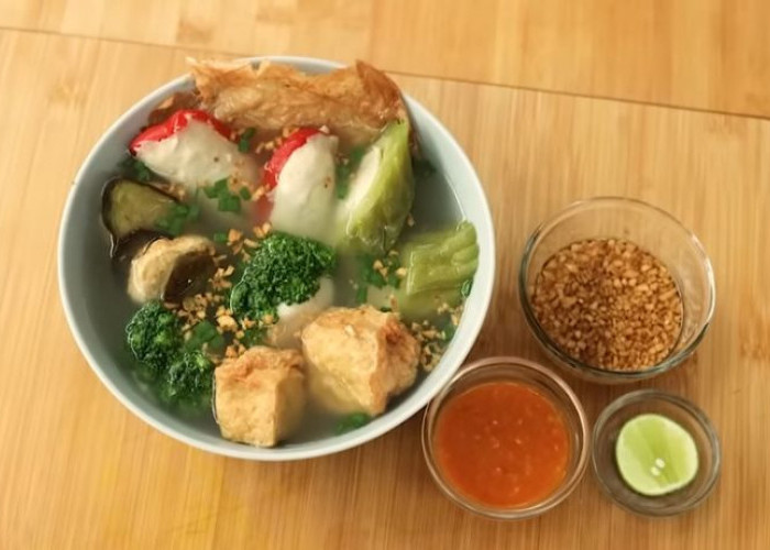 Resep Sup Bakso Ayam Sayuran Lengkap Dengan Tekstur Kuah Segar