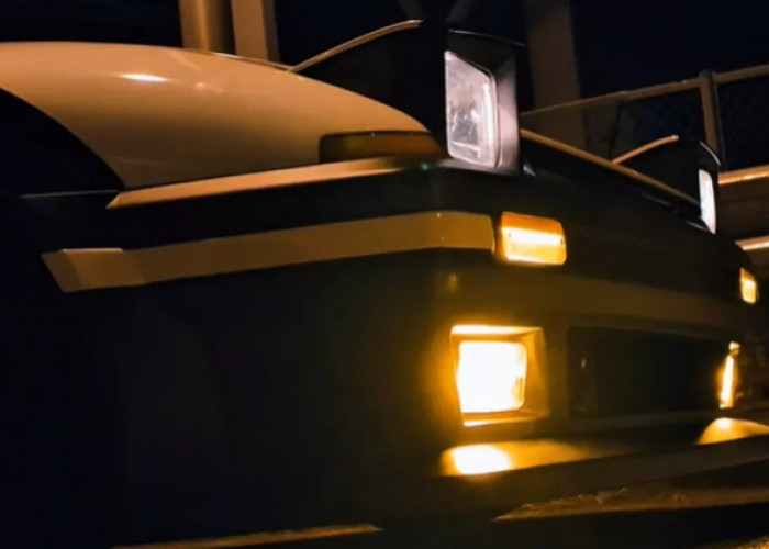 Toyota 86 Bergaya AE86, Lampu Pop-Up Ikonik