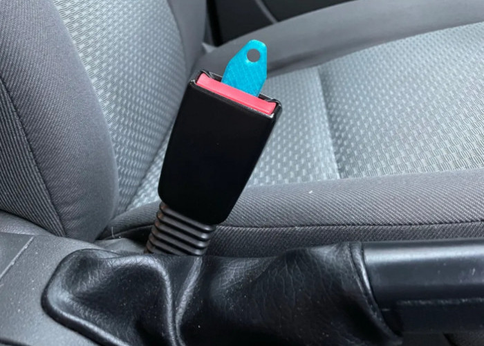 3 Aksesori Mobil Berbahaya Ini, Menonaktifkan Fitur Keselamatan