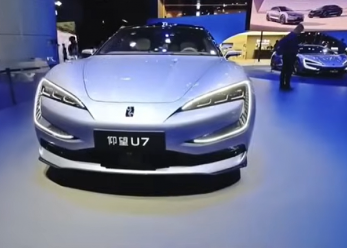 Kenapa Mobil Cina Cepat Ganti Model? Strategi Industri dan Tren Teknologi