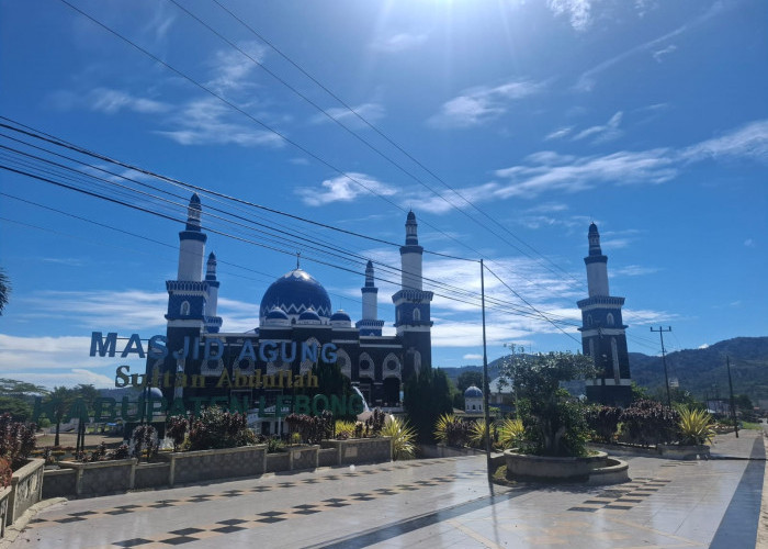 Sholat Idul Adha Dipusatkan di Masjid Agung, Pemkab Lebong Potong 13 Sapi Kurban