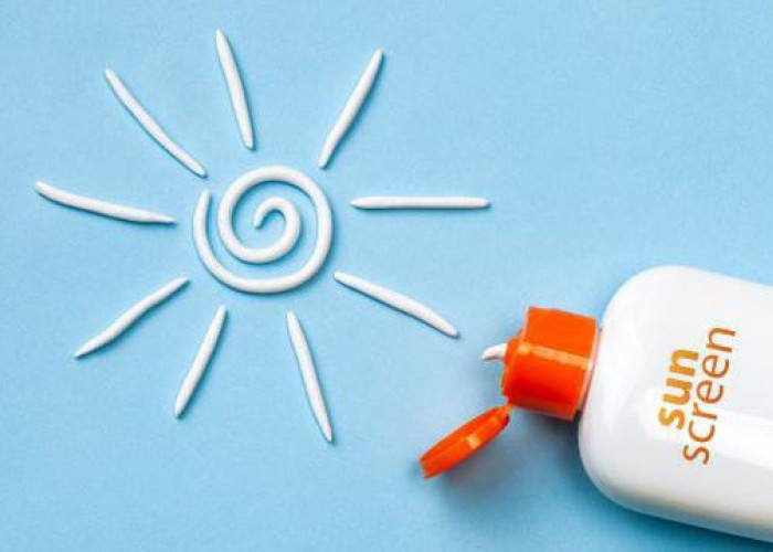 10 Rekomendasi Sunscreen 10 Ribuan yang Cocok untuk Semua Jenis Kulit, Ringan dan Gak Lengket di Kulit!