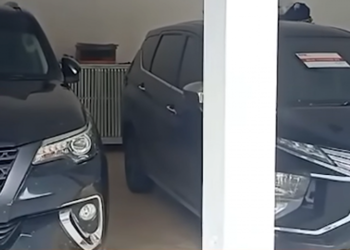 Rumah Dinas Bupati Pekalongan Disegel KPK,Deretan Mobil Mewah Diamankan dalam Operasi Tangkap Tangan