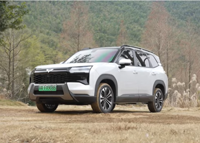  Wuling 560 Tawarkan Kenyamanan Jok Belakang Terbaik di Kelas SUV Terjangkau