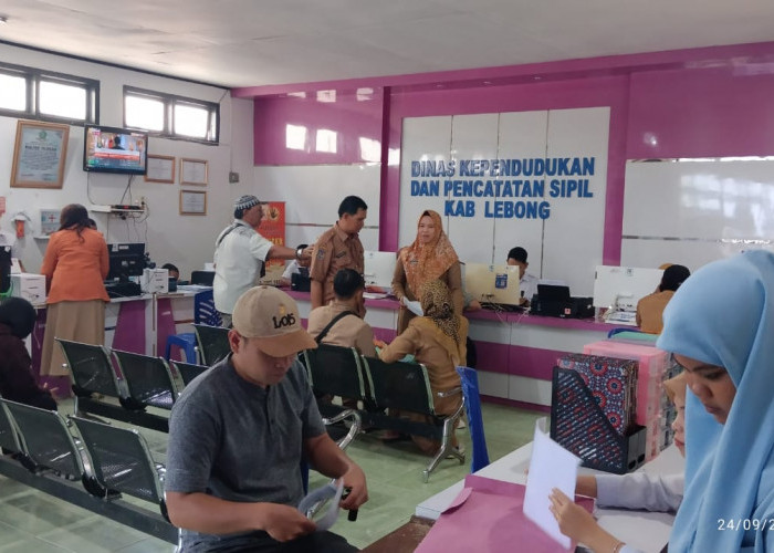 Warga Lebong Tak Perlu Khawatir, Stok KTP-el Cukup Sampai 2026