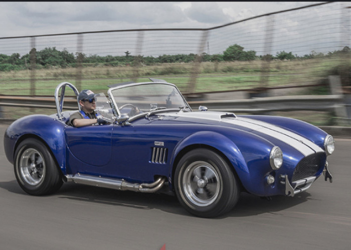 4 Mobil Ikonik yang Pernah Dikembangkan Carroll Shelby