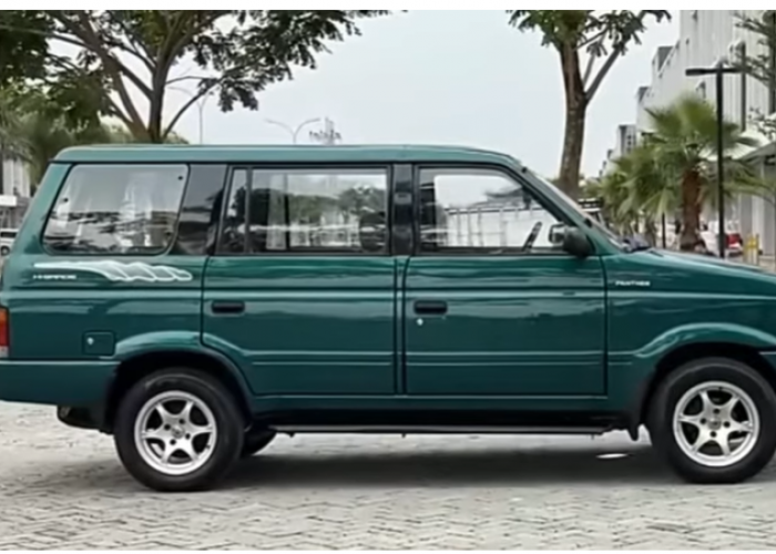 Kenapa Isuzu Panther Disebut Mobil Badak?