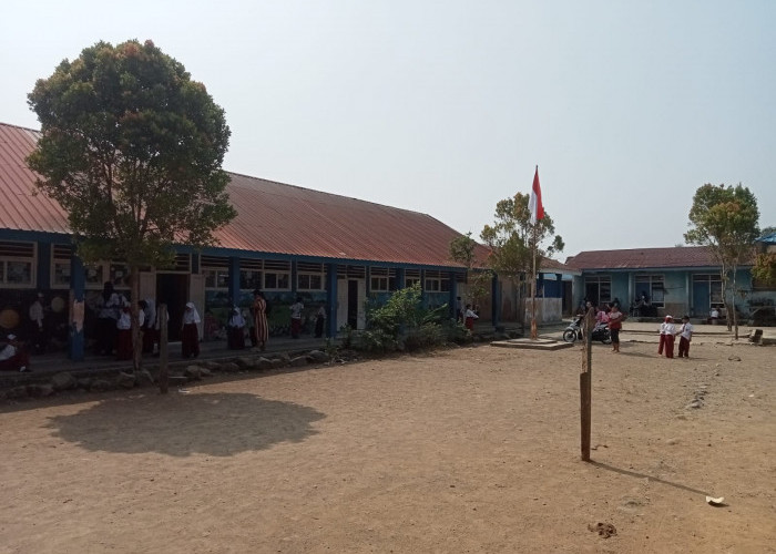 Lapangan SDN 21 Lebong Berdebu, Sekolah Harap Segera Diperbaiki