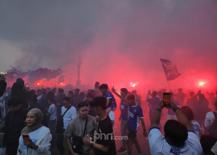 Ulah Suporter Bikin Tekor, Sanksi Denda Persib Bandung Tembus Rp5 Miliar