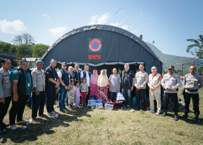 BRI Peduli Bangun 3 Posko Logistik dan 1 Dapur Umum di NTT, Direksi BRI Terjun Langsung Pantau Lokasi Bencana