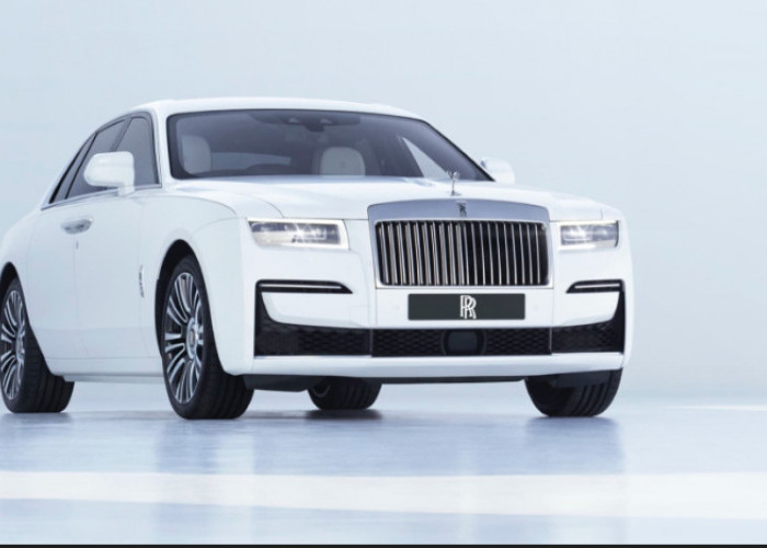 Rolls-Royce Bikin Mobil Sultan Timur Tengah, Cek Tampilan Interiornya 