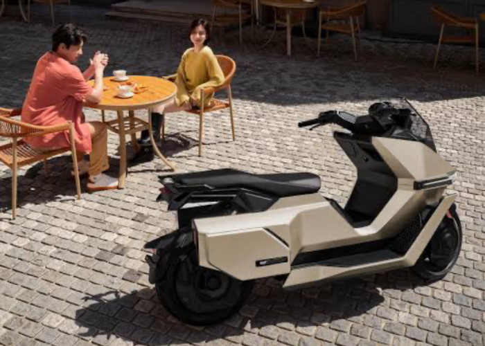 OMO X Smart: Motor Listrik Mewah Dengan Layar 10,25 Inci dan Jarak 260 Km
