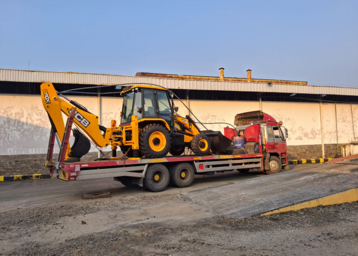 Siaga Bencana Longsor , Pemkab Lebong Beli Alat Berat Backhoe Loader Baru