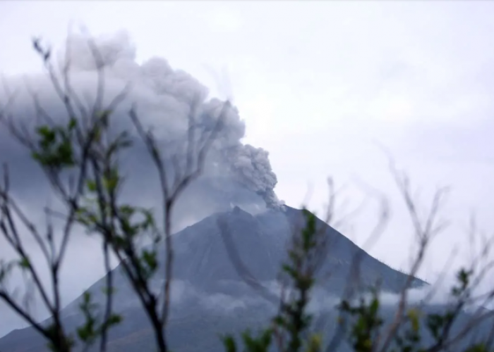 Erupsi Menerus Berakhir, Gunung Anak Krakatau Masih Berstatus Siaga