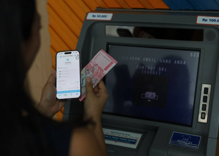 Pengguna GoPay Bisa Tarik Tunai Saldo Tanpa Kartu di ATM BRI dan bank bjb