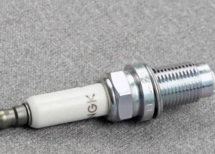 Simak Bahaya Menggunakan Busi yang Salah Pada Mesin Mobil 