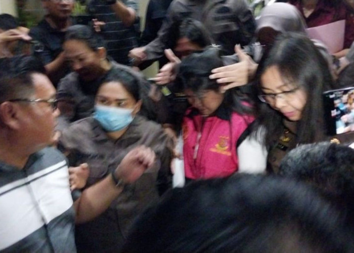 Kasus Korupsi Dana Stimulan Gunung Ruang, Bupati Sitaro Resmi Ditahan Kejaksaan