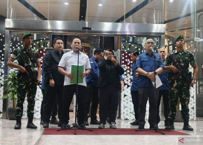 Kejagung Terus Buru Tersangka Korupsi Pengadaaan Minyak Mentah  Riza Chalid