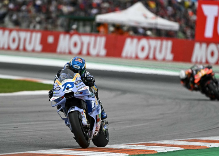Hasil FP1 MotoGP Inggris 2026: Alex Marquez Ungguli Bezzecchi dan Pedro Acosta