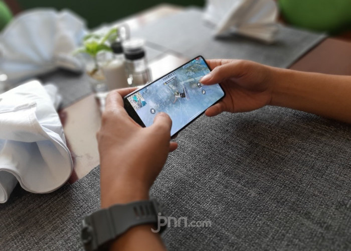 OnePlus Ekspansi ke Pasar Gaming, Siapkan Konsol Genggam Berbasis Layar Sentuh