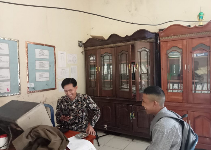 Pjs Kepala Desa Pelabuhan Talang Leak  Ajak Perangkat Kompak Majukan Desa 
