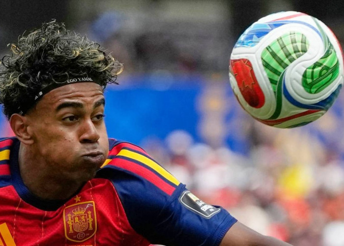  Luis de la Fuente Sebut Lamine Yamal Calon Legenda Sepak Bola