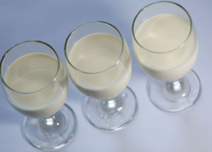 4 Minuman yang Baik Dikonsumsi Sebelum Tidur