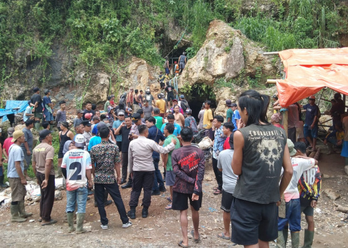 Tertimpa Batu Saat Cari Emas, Penambang Asal Jambi Tewas di Tambang Lebong