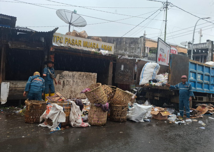 DLH Lebong Catat Selama Libur Lebaran Angkut Sampah 20 Ton Perhari