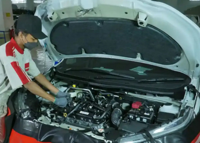 4 Tanda Mobil Toyota Harus Segera Ganti Oli Mesin