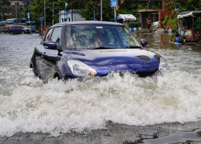 Waspadai 3 Jenis Kerusakan Mobil Akibat Banjir