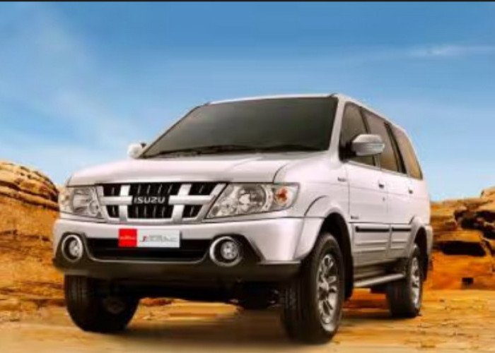 Isuzu Panther Grand Touring Manual 2012 Km Rendah