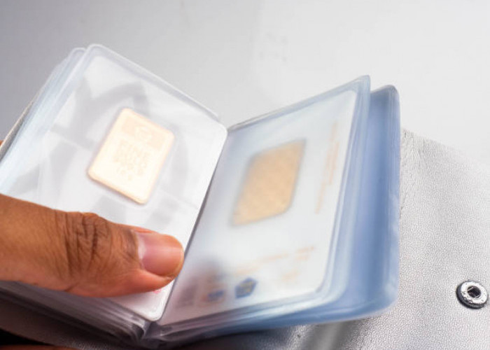 Harga Emas Antam Naik Rp40.000 per Gram Hari Ini