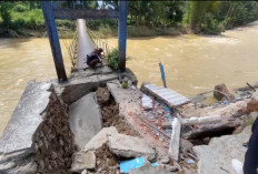 Harus Memutar 3 Kilometer, Nestapa Warga Lebong Pasca Jembatan Putus Diterjang Banjir