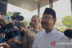 Tepis Isu Miring Pengadaan Sepatu, Mensos Gus Ipul Buka-bukaan Data ke KPK