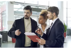 13 Merek Mobil yang Menghadapi Krisis dan Risiko Kebangkrutan