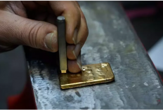 Harga Emas Antam Melonjak Rp 167 Ribu ke Rp 3,02 Juta, Buyback Justru Turun Tajam