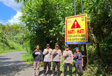 Polisi Pasang Police Line di Jalan Amblas dan Tanjakan Patah di Lebong